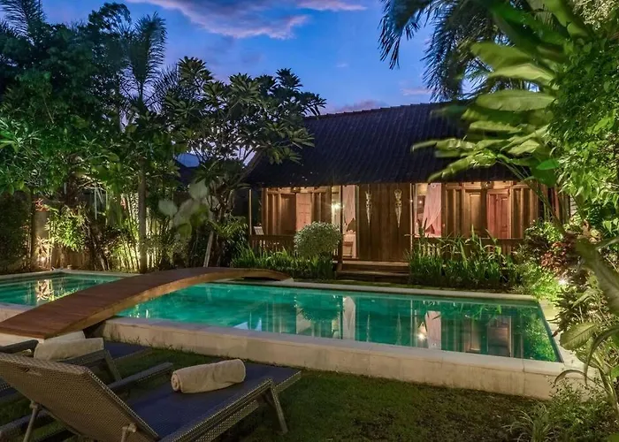 Joglo Oberoi Beautiful 4br Prime Location Seminyak