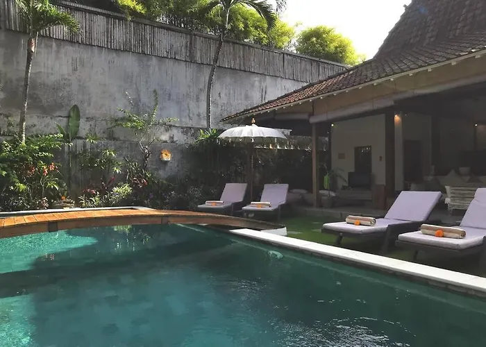 Joglo Oberoi Beautiful 4br Prime Location