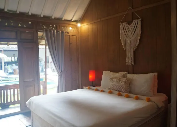 Villa Joglo Oberoi Beautiful 4br Prime Location