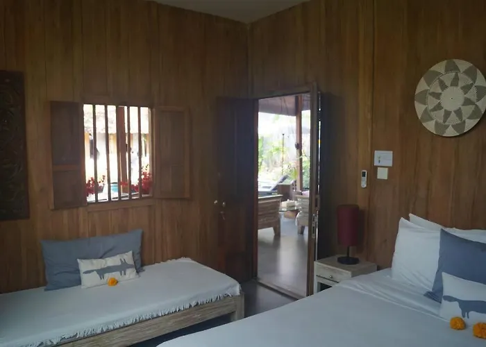 Joglo Oberoi Beautiful 4br Prime Location