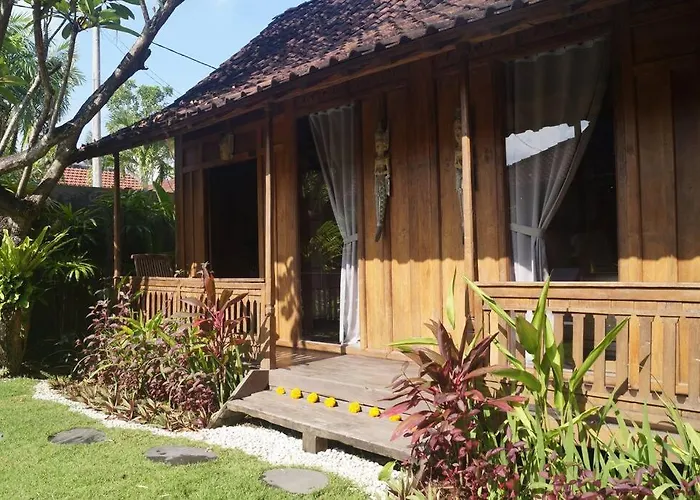 Joglo Oberoi Beautiful 4br Prime Location *