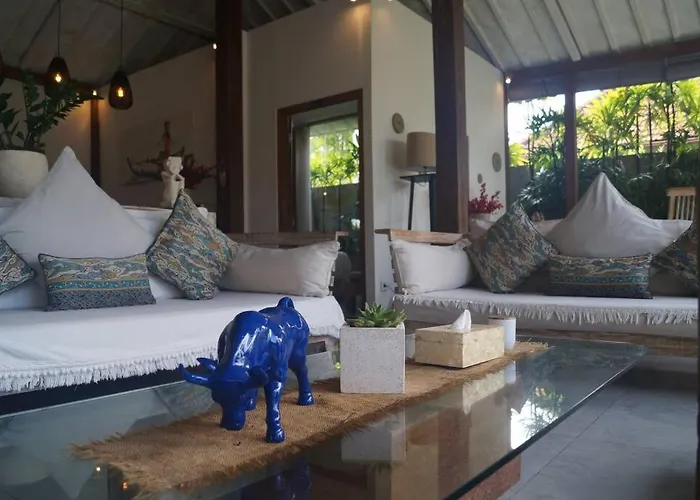 Villa Joglo Oberoi Beautiful 4br Prime Location *