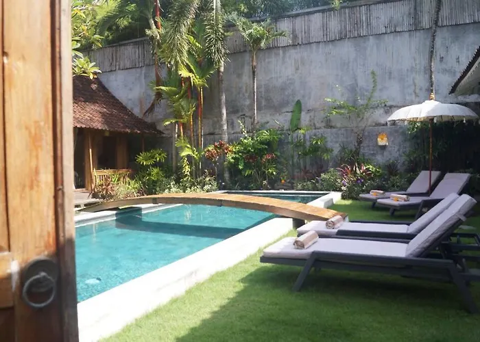Villa Joglo Oberoi Beautiful 4br Prime Location *