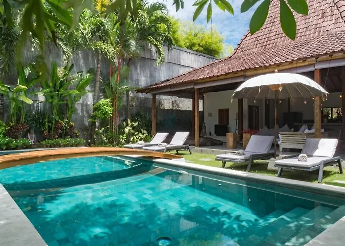 Joglo Oberoi Beautiful 4br Prime Location * Seminyak