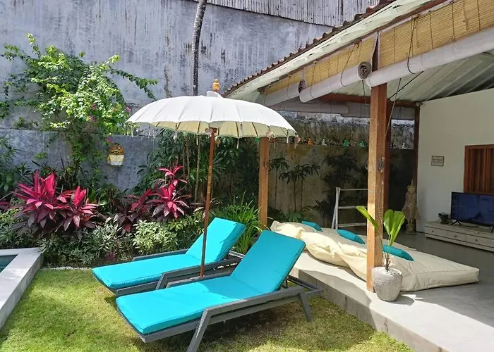 Villa Joglo Oberoi Beautiful 4br Prime Location Seminyak