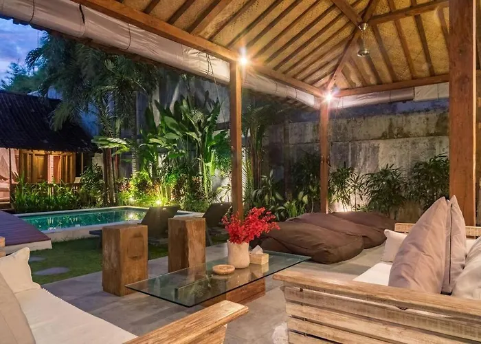 Joglo Oberoi Beautiful 4br Prime Location * Seminyak