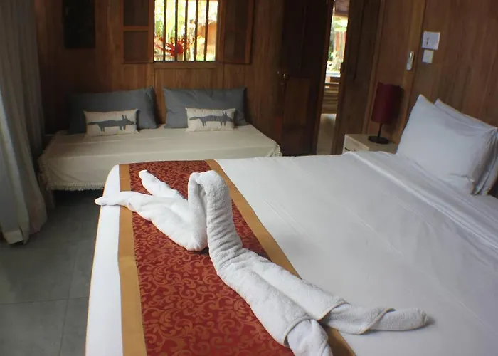Joglo Oberoi Beautiful 4br Prime Location Villa