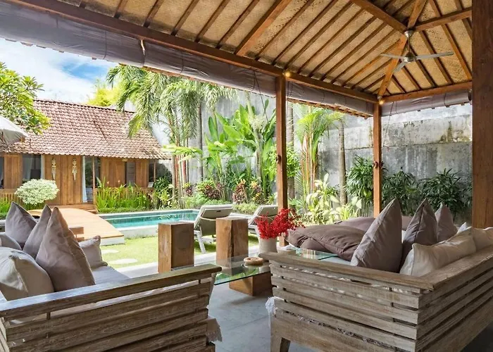 Joglo Oberoi Beautiful 4br Prime Location