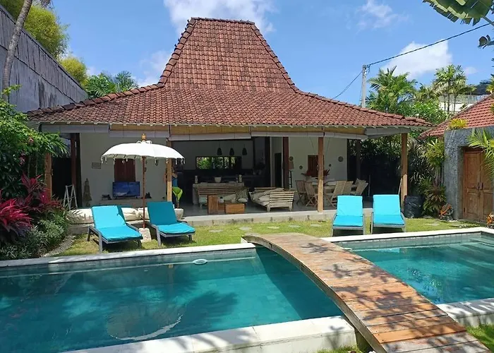 Joglo Oberoi Beautiful 4br Prime Location *
